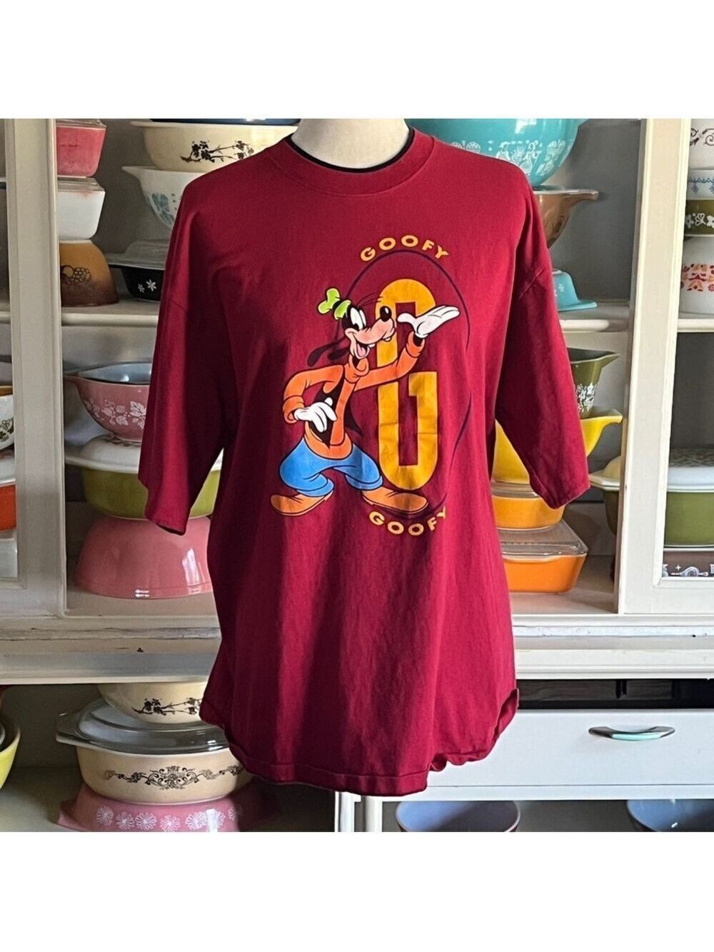 Disney Store Goofy Burgundy Graphic Rolled Sleeve Vintage 1990’s Tee - Size XL